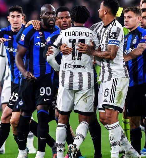 广东宏远冲刺阶段绝杀压哨拉齐奥调整名单备战欧冠，媒体一致点评：赛前法兰克福调整名单以备德甲