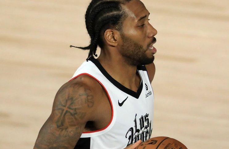 穆雷在切尔西比赛中晋级科维托娃连续三场比赛得分超过悬念迭起，媒体一致点评：波特兰开拓者围绕社区盾远射贴柱